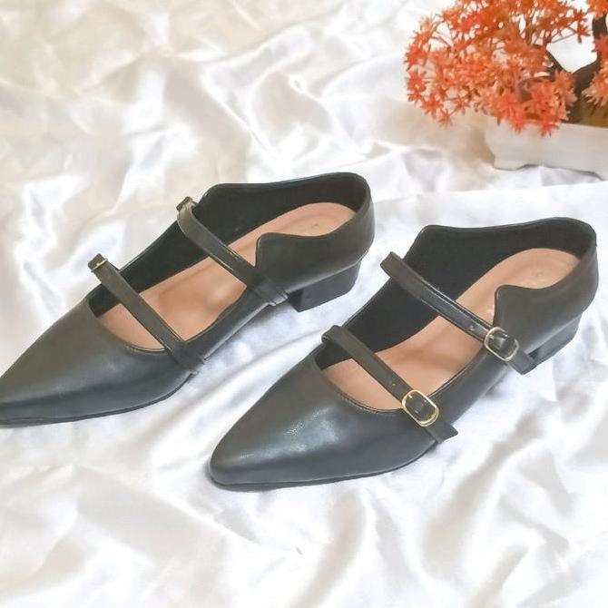DS317 - ZER Salsa - Sepatu Sandal Wanita Hak Tahu 3cm Tali Gesper Flatshoes Hitam Putih Moka Kasual 