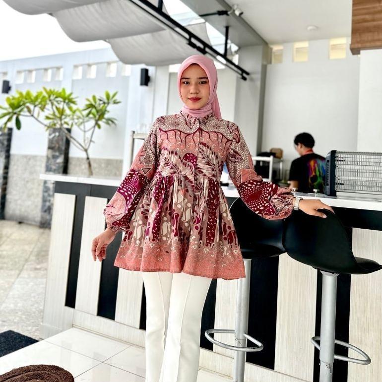 Saless Rasaraya Batik Chaya Blouse Wanita Katun - Atasan Batik Kerja Kantor Soft Pink Tangan Balon B