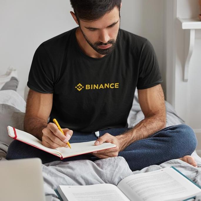 Xxxy- T-Shirt Cryptocurrency - Binance