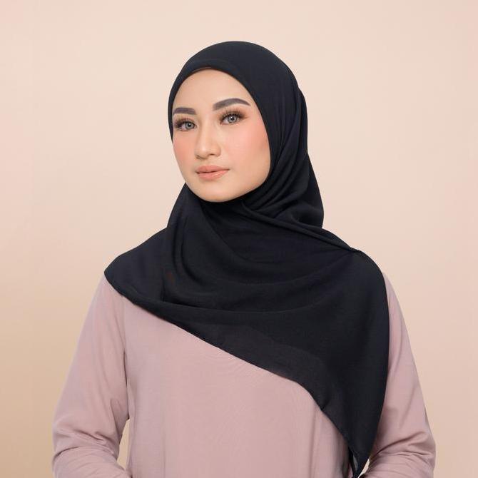 BISMILAHBERKAH100 - ZM ZASKIA MECCA - SANA BLACK HIJAB POLYCOTTON HITAM - KERUDUNG SEGI EMPAT SQUARE