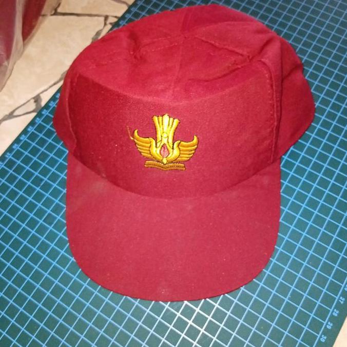 Topi SD full merah bordir perekat