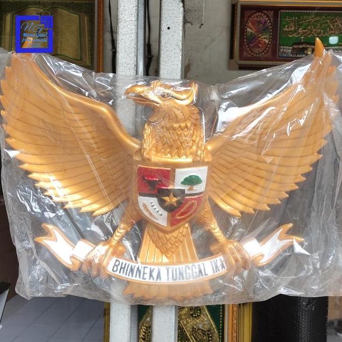 TERLARIS - Patung Lambang Burung Garuda Fiber