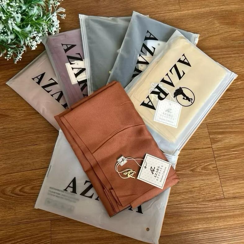 PALING DICARI Paket 7 pcs Voal Oskara Premium Pouch by Azara Superfashion / Hijab Polos Segi Empat M