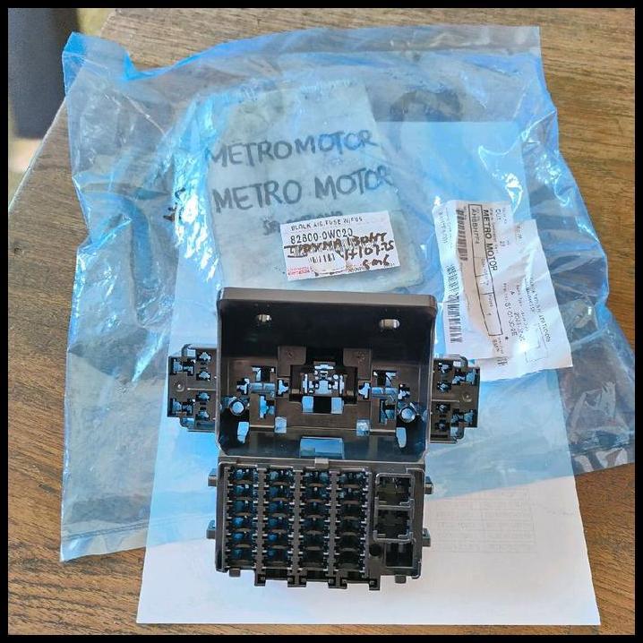 TERBARU BOX KOTAK SEKRING FUSE BOX HINO DUTRO TOYOTA DYNA 130HT 110 HT 12V ORIGINAL 82600-0W020 