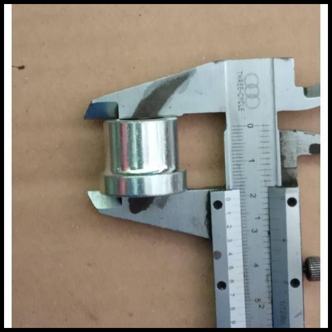 TERLARIS BOSH BOS BUSHING COLLAR PLUS SEAL SIL DUST VELG RODA DEPAN VARIO 110 125 SCOOPY SPACY BEAT 