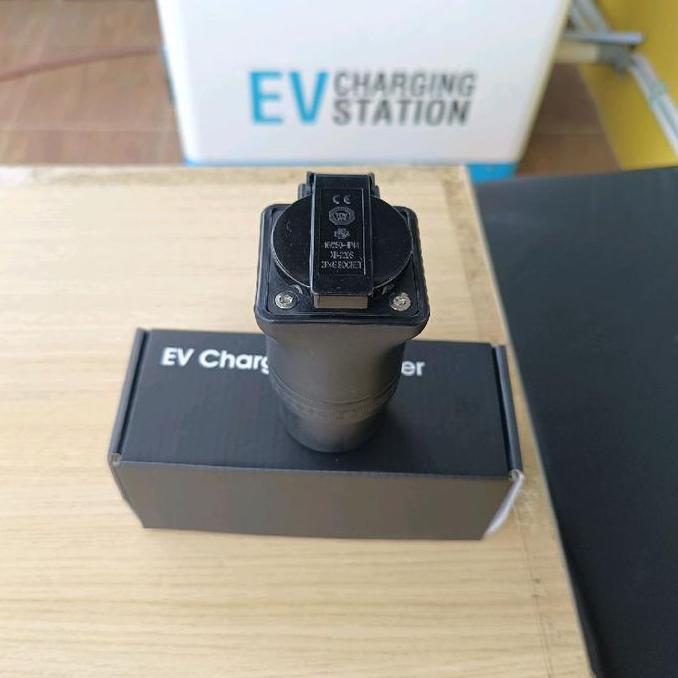 Adapter GBT to 220VAC V2L GBT Discharge untuk Wuling EV