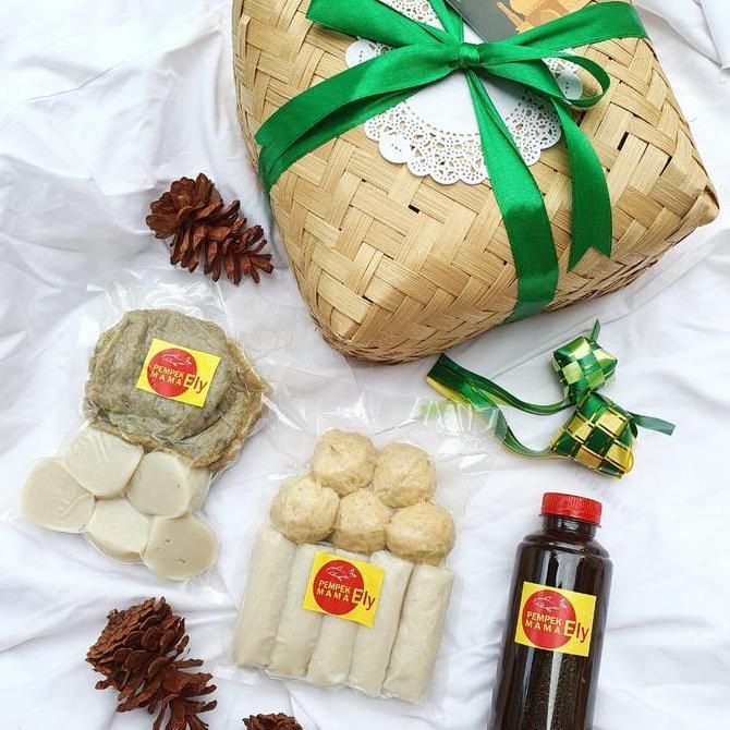 Parcel Hampers Lebaran Idul Fitri set besek paket gift makanan pempek