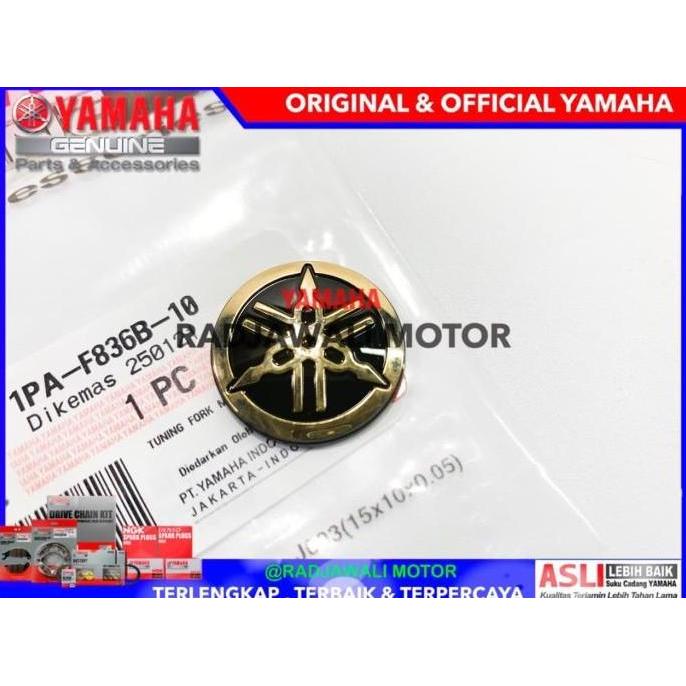 Emblem Logo Yamaha Gold Cover Lampu Stop Windshield Vixion Asli Yamaha Restock