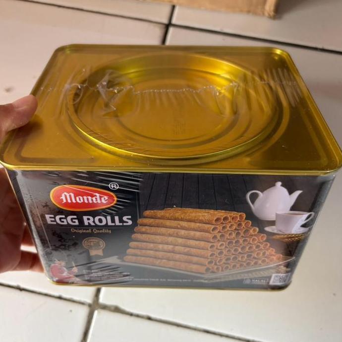 Agen Distributor Makanan Ringan Cemilan Hampers Lebaran Ultah Anak Biskuit Monde Egg Rolls Original 
