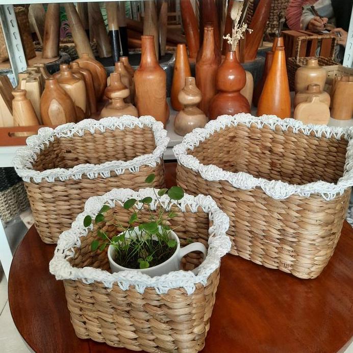 Kotak Anyaman Eceng Gondok / Keranjang Eceng Gondok KGR01 SIZE L