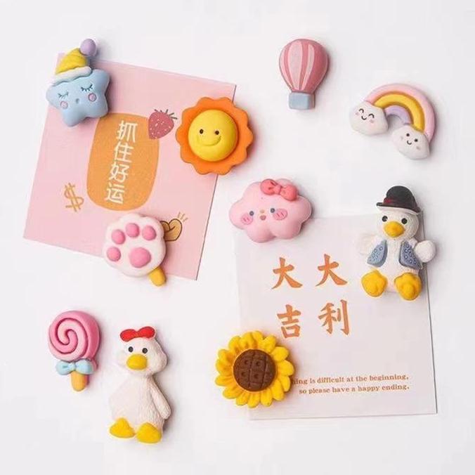 LOANHERCH Hiasan Kulkas Magnet Karakter Tempelan Kulkas Aesthetic Tempelan Kulkas Magnet 3D Magnet K