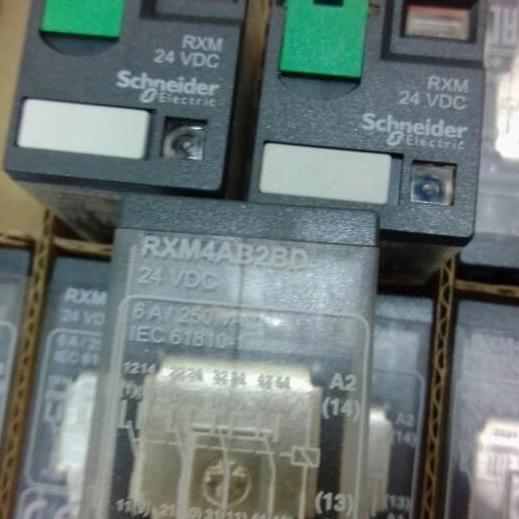 Grosir Schneider Relay Rxm4Ab2Bd 24Vdc/Relay 14Pin 24Vdc Schneider