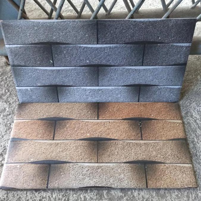 KERAMIK DINDING 20X40 KASAR MATT TIMBUL 3D BATU ALAM - COKELAT DAN ABU