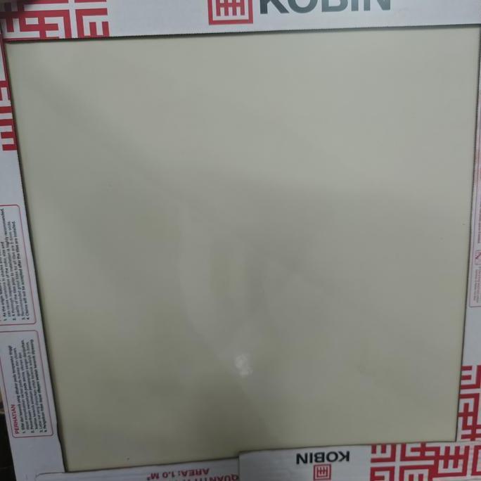 KERAMIK LANTAI 50X50 CREAM POLOS