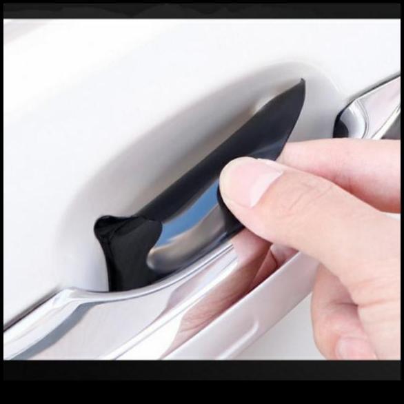 DISKON OUTER STIKER PELINDUNG PINTU MOBIL AVANZA VELOZ 2022 STIKER CARBON 5D 