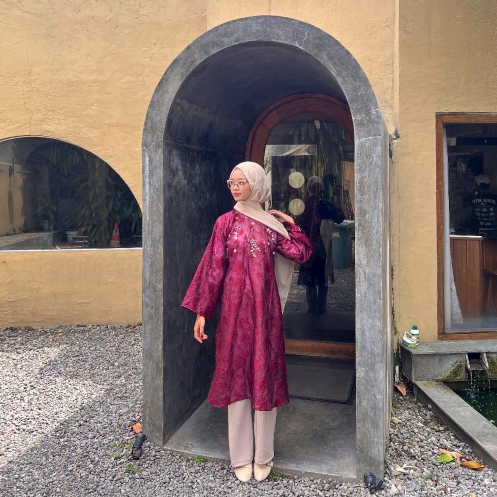 Premium Nilajingga - Hulyaa Tunik Satin Emboss Premium