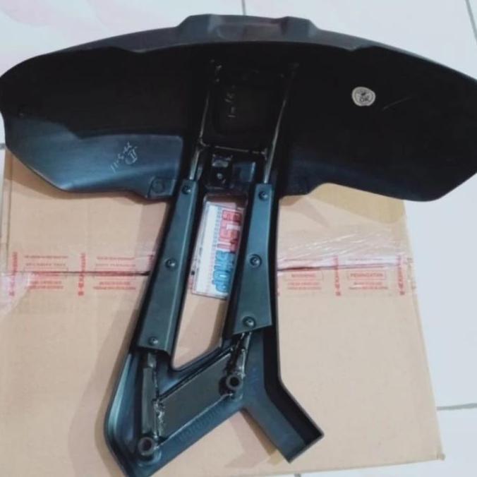 Hugger mud guard penahan lumpur belakang Spakbor pulsar ns200 ns 200