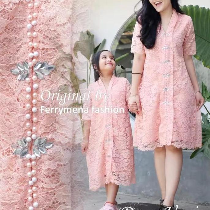 Dress couple Ibu dan anak kebaya pesta kebaya kondangan kebaya wisuda ga shio  wanita kebaya ibu dan