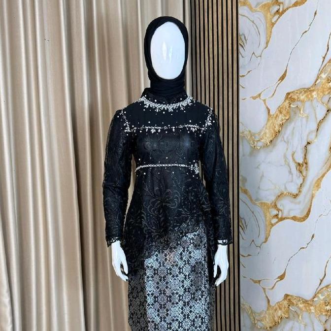 Kebaya Modern Mirip Kutubaru untuk Kondangan Wanita - Dress Wisuda LM