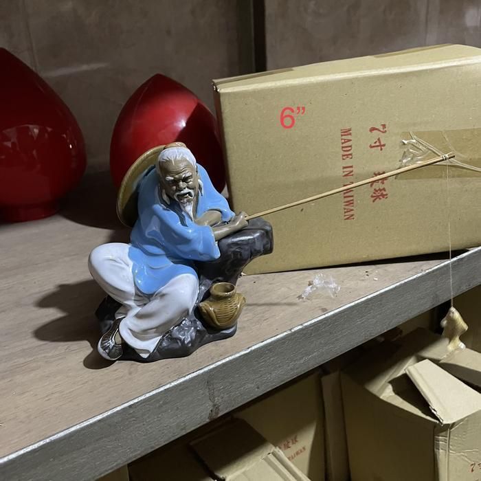 Patung dewa pancing ikan 6in keramik