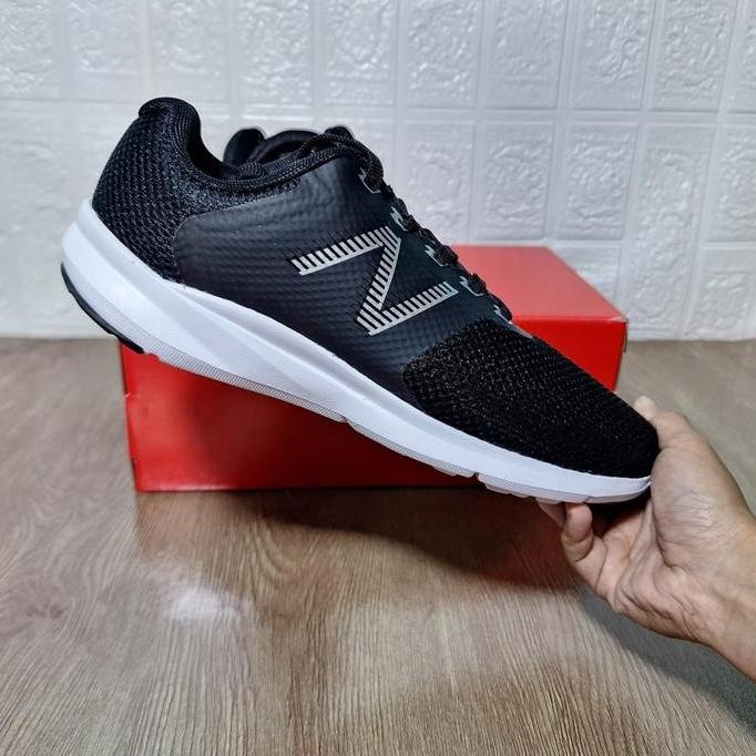 Sepatu Running New Balance Dynasoft Drft Black Original