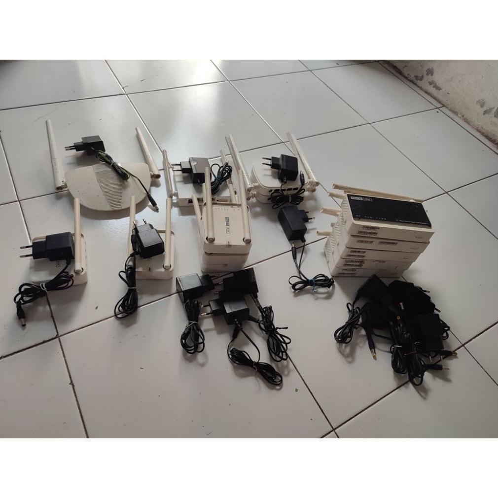 [Siap kirim] ROUTER bekas TOTOLINK N200RE V. 4,V.5, N300RT, TENDA N301, TP LINK 840,TP LINK 820 Rout