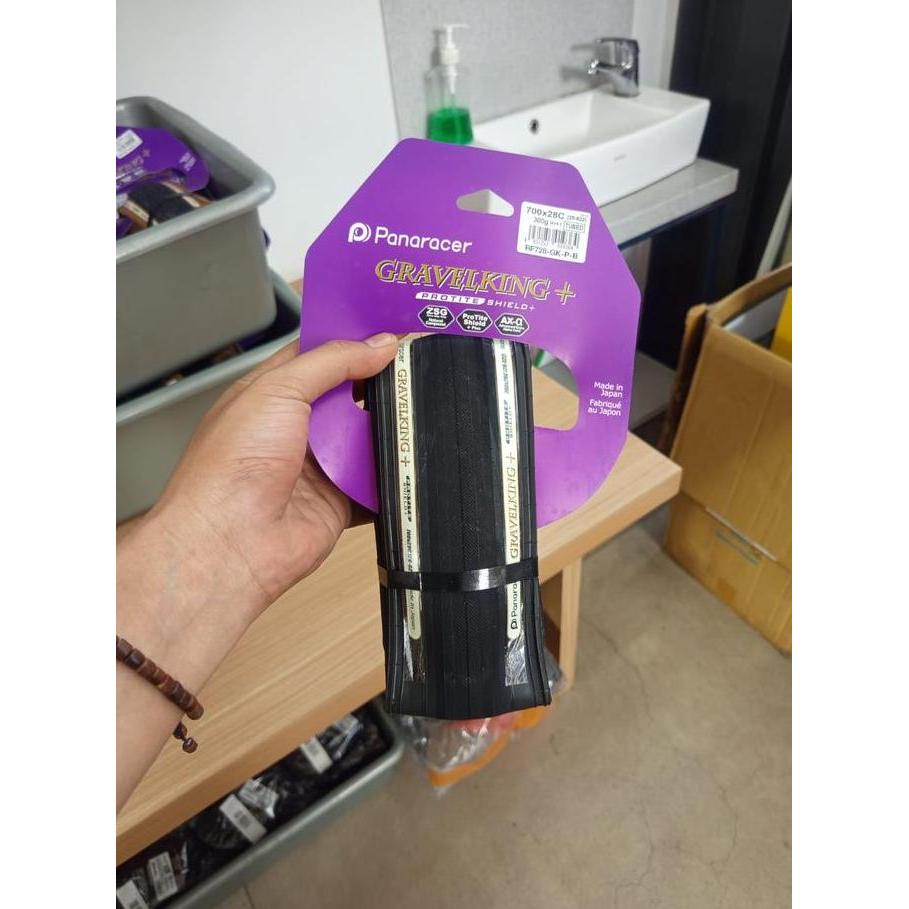 PANARACER GRAVELKING PLUS TIRE 700X28 BLACK