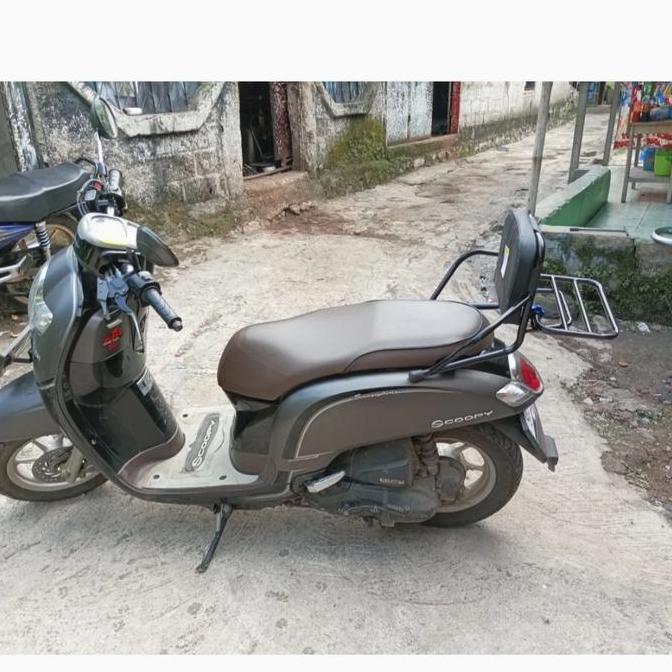 sandaran motor jok belakang scoopy