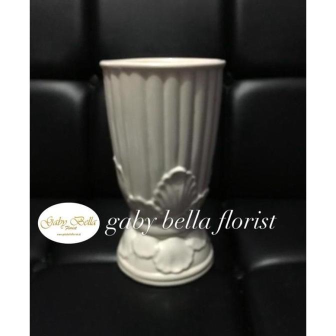 Pot keramik. (8) Vas keramik. Vas keramik putih. Pot bunga putih. Pot