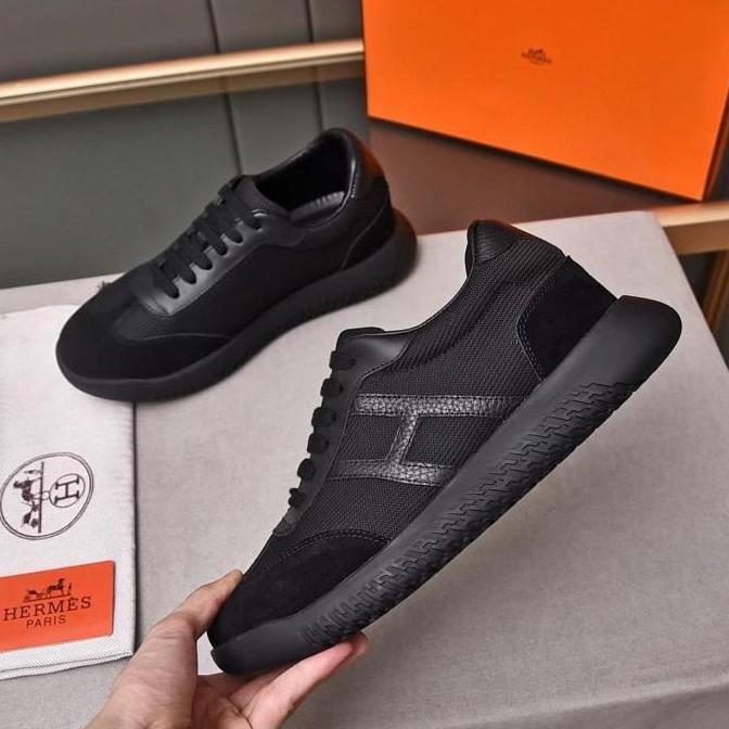 New  sepatu pria sneaker hitam mewah  sepatu cowok runner new