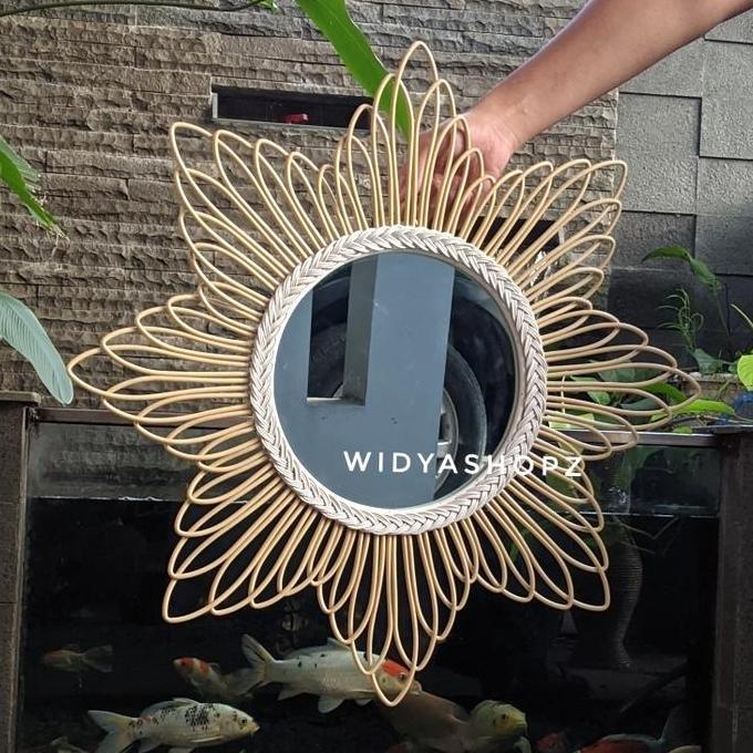 kaca cermin rotan sintetis hiasan dinding kerajinan furniture unik