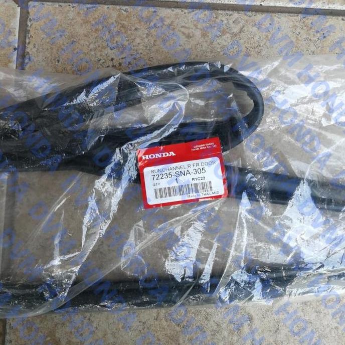 Karet Channel Kaca Pintu Depan Kanan Original Civic FD