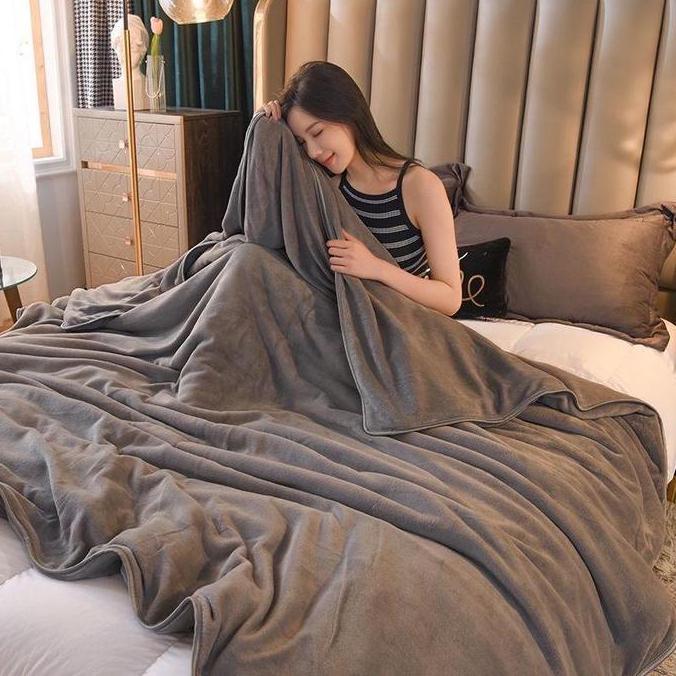 Selimut Bulu Halus 150x200 Polos Tebal Murah Berkualitas Kado Kain