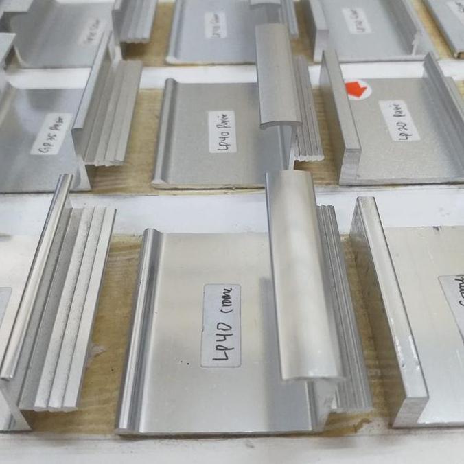 BEBAS ONGKIR - LIST FRAME EDGING LP40 ALUMUNIUM PANEL PINTU / LEMARI / LACI