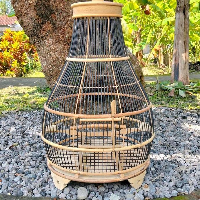 Sangkar Burung Perkutut Model Kerucut Jeruji Hitam Ambrukan