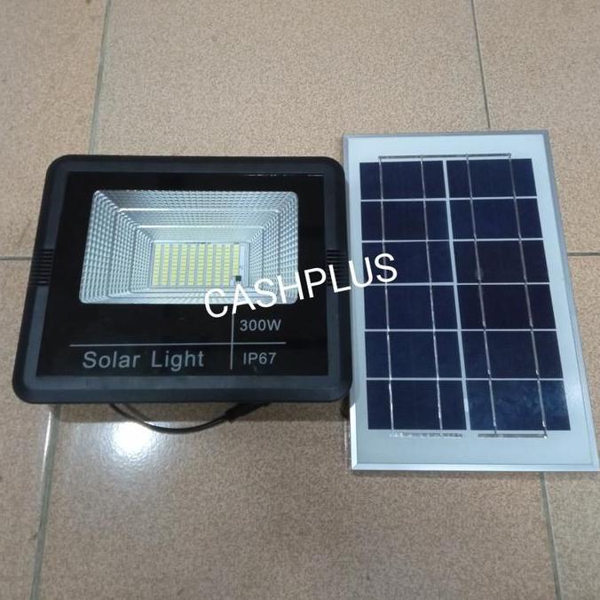 Lampu Sorot Solar Tenaga Surya 300 500 Watt Lampu Panel Surya
