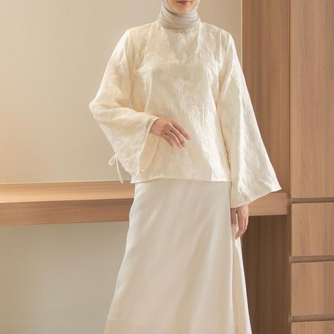 Fwdaily - Aira Blouse ( Floral Blouse - Blouse Wanita Terlaris - Atasan Wanita Semi Formal - Blouse 