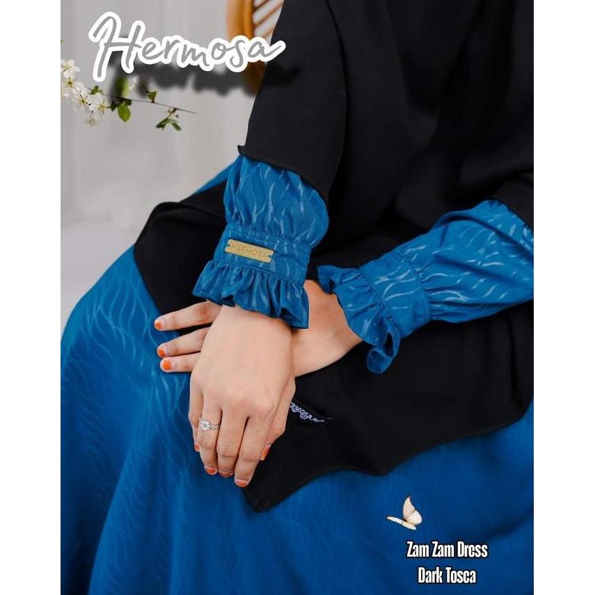 [Gamis hermosa]gamis hermosa wolfis embos motif zamzam biru tosca-gamis ysari biru tosca terbaru Ter