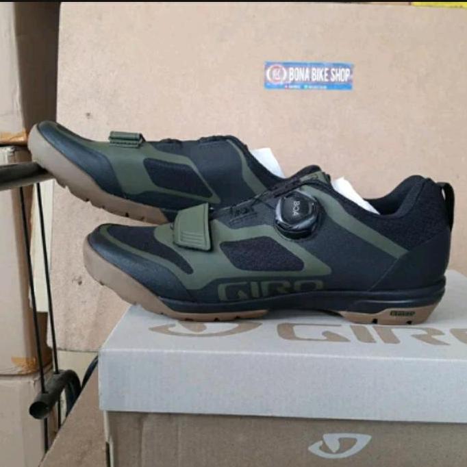 Sepatu Giro Ventana Black Olive - Cleat shoes