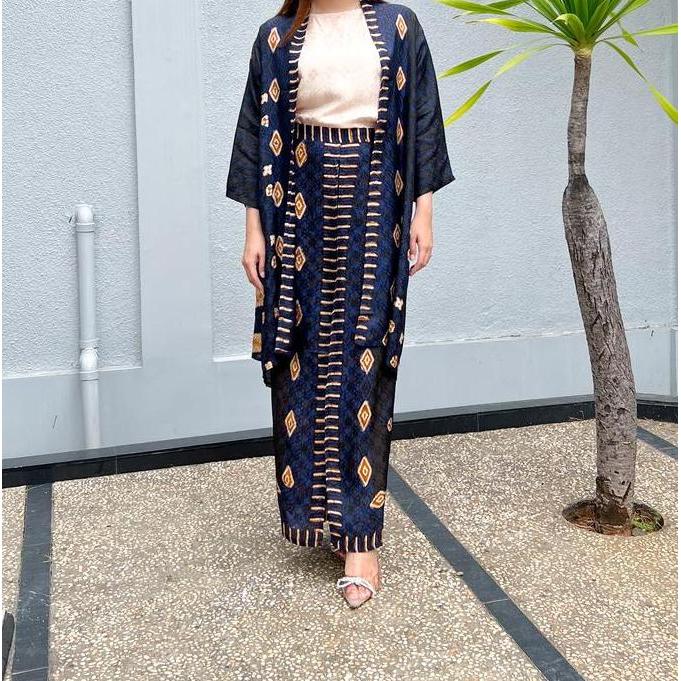 Lausboutique-Outer Set-Seri Muana-One Set Batik Wanita