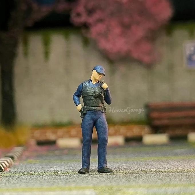 HG Figure Satpam Security Radio Skala 1/64 ama Pos Polisi Militer Miniatur Aksesoris Custom Diecast 