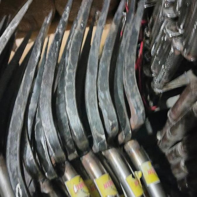 garpu tanah baja super