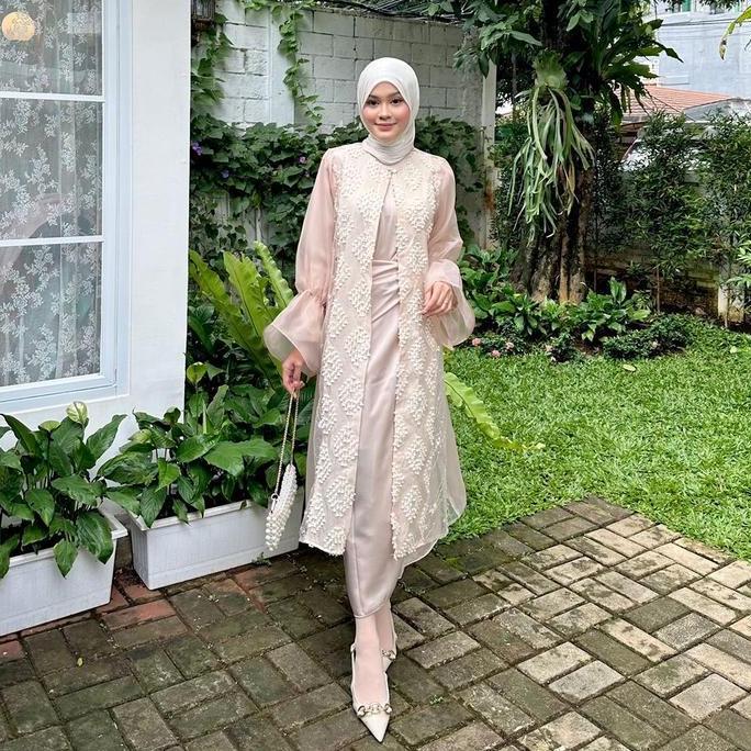 SYAFARA OUTER | TUNIC OUTER | OUTER BRUKAT | OUTER WISUDA | OUTER DRESS | OUTER LEBARAN | OUTER KOND