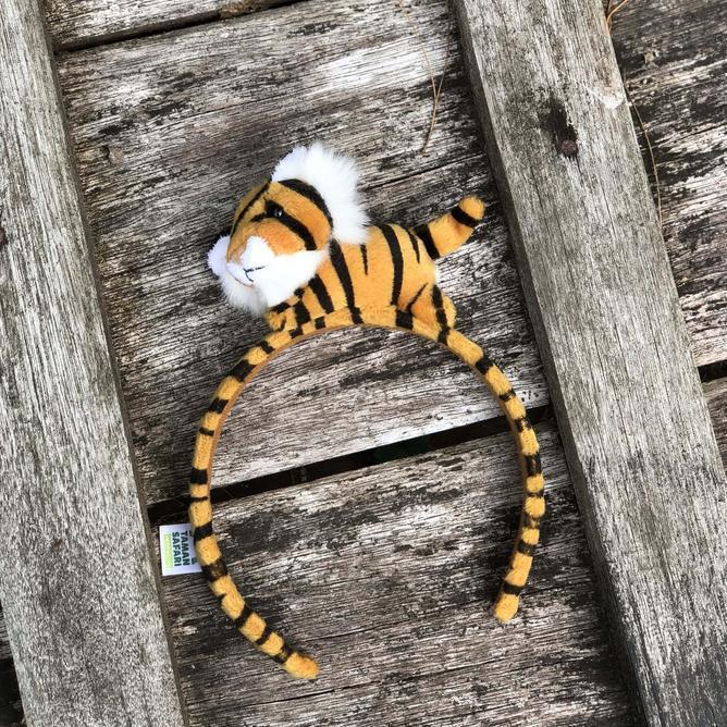 Safari Wonders Bando Boneka Toy Lokal Brand Hadiah Koleksi Souvenir Unik Untuk Anak Dewasa Merchandi