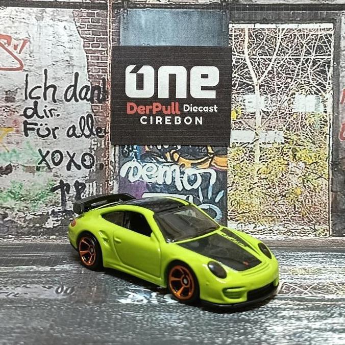hot wheels porsche 911 gt2 Hijau New Loose