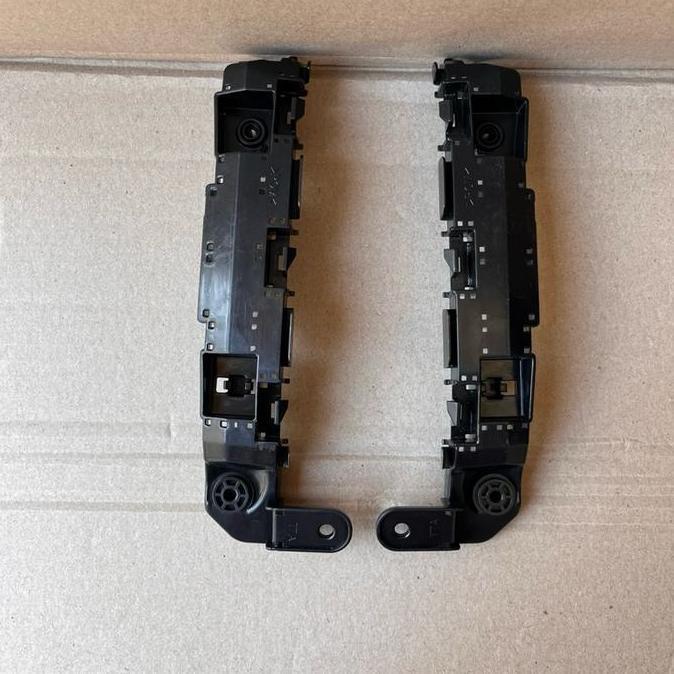 Breket Bemper Depan Mobil HRV 20152021