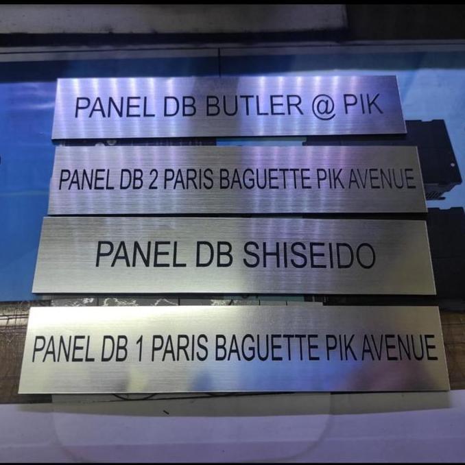Promo NAMEPLATE PANEL LISTRIK silver warna aluminium stainless laser EKSPRES Diskon