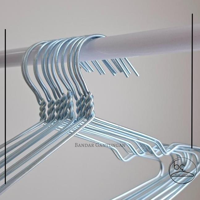 1 LUSIN HANGER KAWAT BAJU BESI TEBAL / GANTUNGAN BAJU BESI HANGER KAWAT BAJU DEWASA  - LS