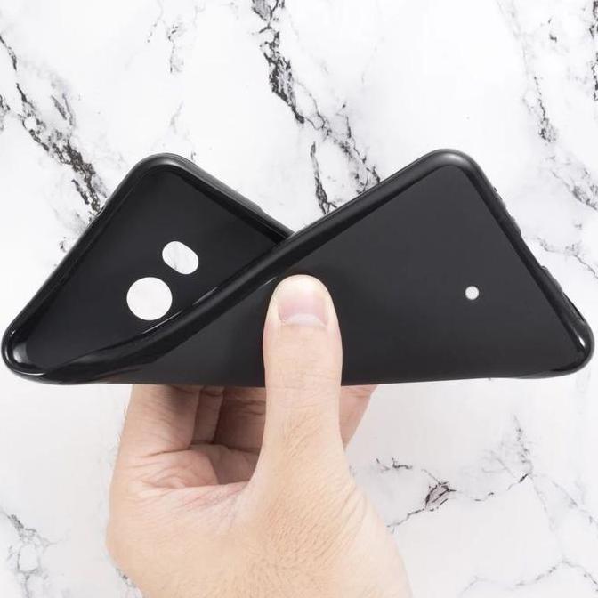 Softcase Matte HTC U11 Ultra Thin Premium Back Cover Case
