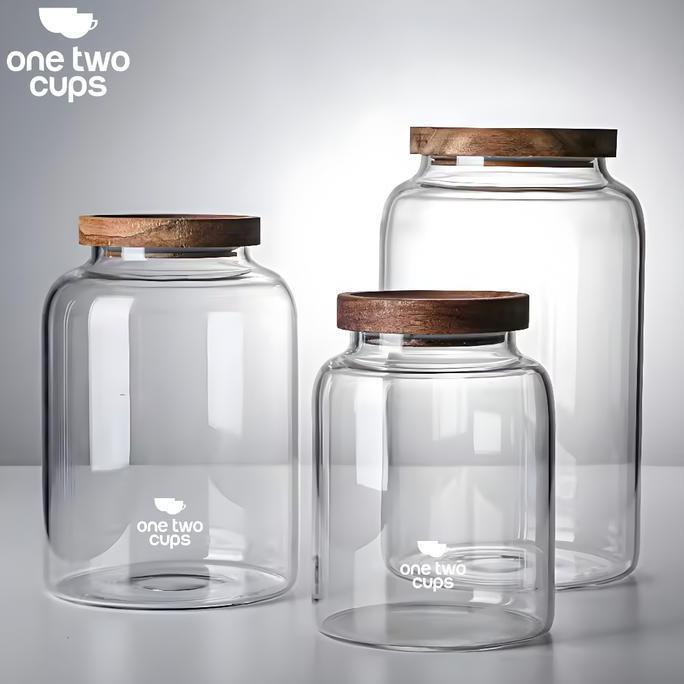 One Two Cups Toples Kaca Jar Penyimpanan Makanan Kue Biji Kopi Tutup Kayu Kedap Udara Ukuran Besar -